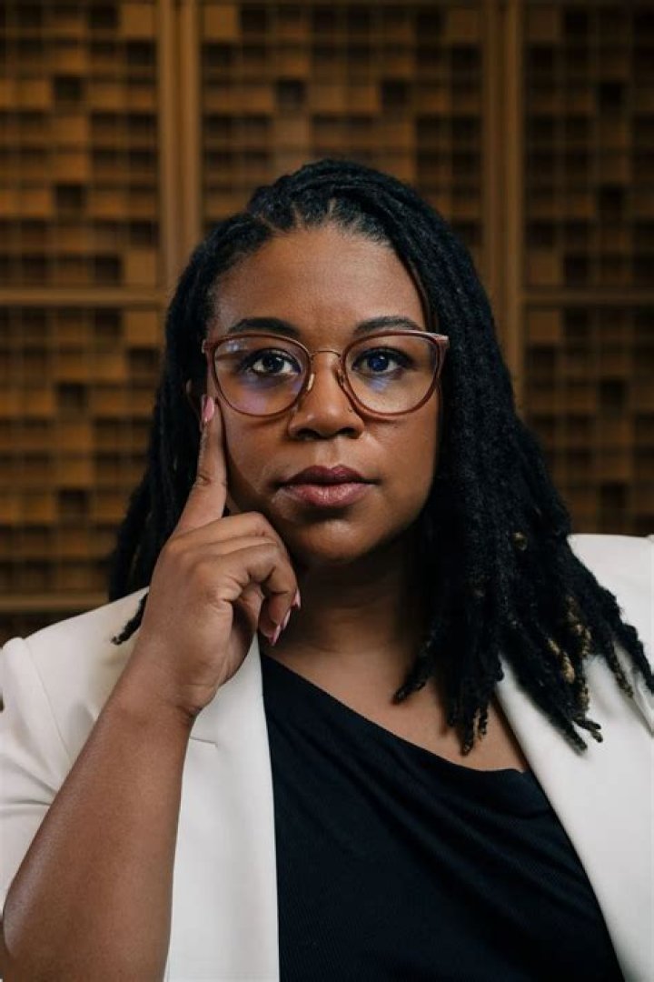 Exploring The Unique Voice Of The NPR Correspondent