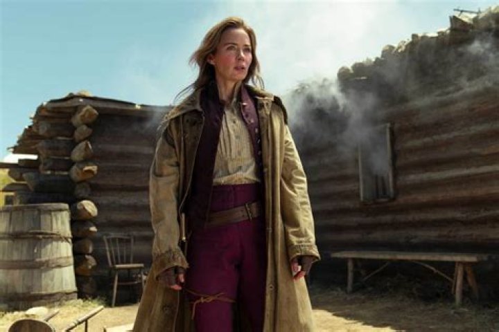 Unveiling The Secrets Of Emily Blunt's Weight: Surprising Insights